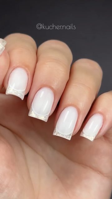 Молочний френч з блискітками, робота учениці @kucher.nails